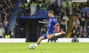 霍尔：18岁和莱斯特城签职业合同时，是我这一生中最美妙的时刻