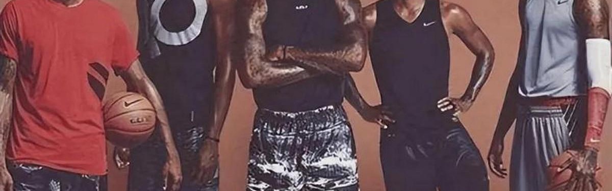 拥有个人子品牌有多难？历史三人达成，詹杜均无缘，库里经历励志