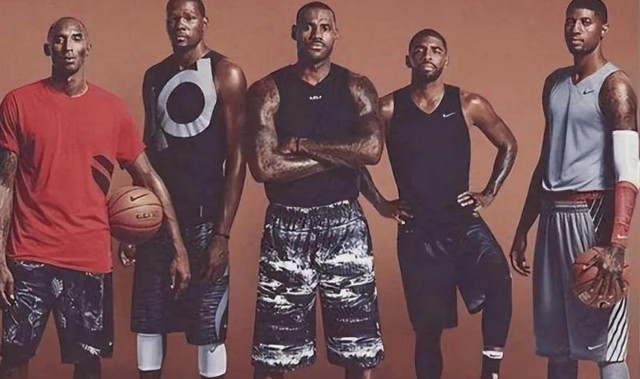 拥有个人子品牌有多难？历史三人达成，詹杜均无缘，库里经历励志