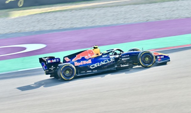 华体会登入-现场｜F1中国大奖赛首日，全球车迷“进站”上海嘉定