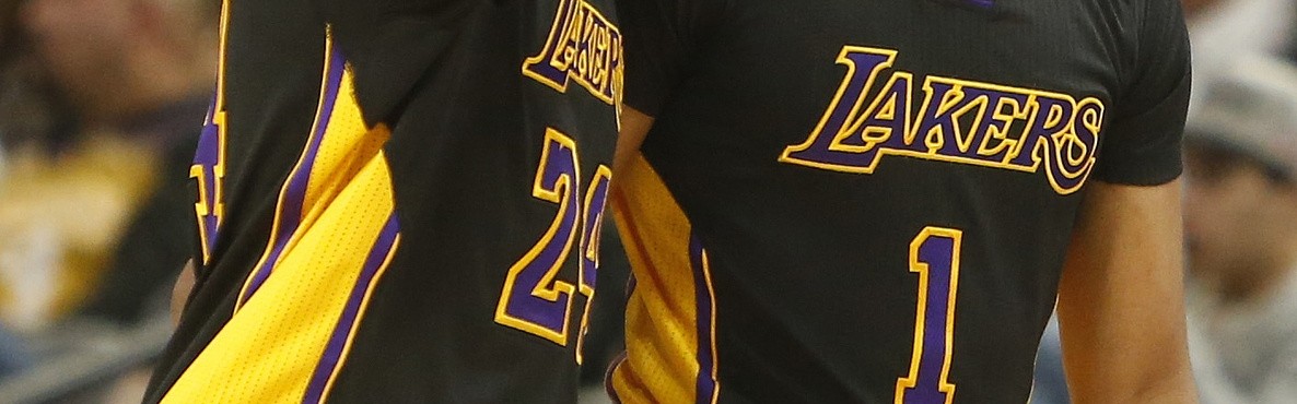 华体会官网-拉塞尔回忆科比：我劝他坚持投篮 他笑称打铁次数超乎想象