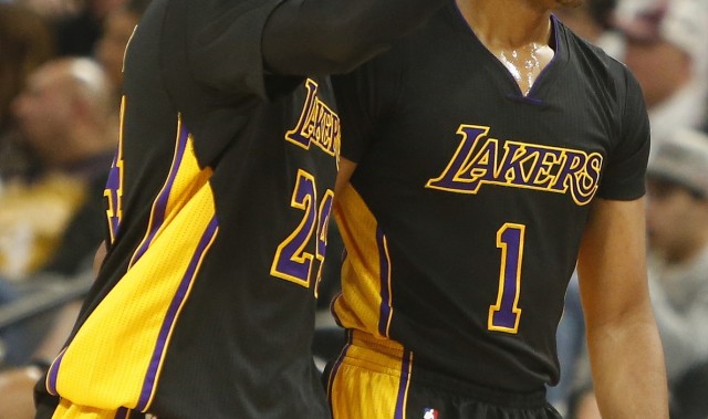 华体会官网-拉塞尔回忆科比：我劝他坚持投篮 他笑称打铁次数超乎想象