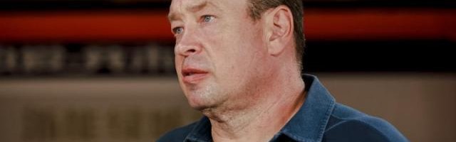 华体会官网-斯卢茨基：寻求攻防平衡 全力争胜保留晋级希望